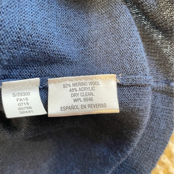 Club Room — merino wool V neck sweater - Picture 2 of 3